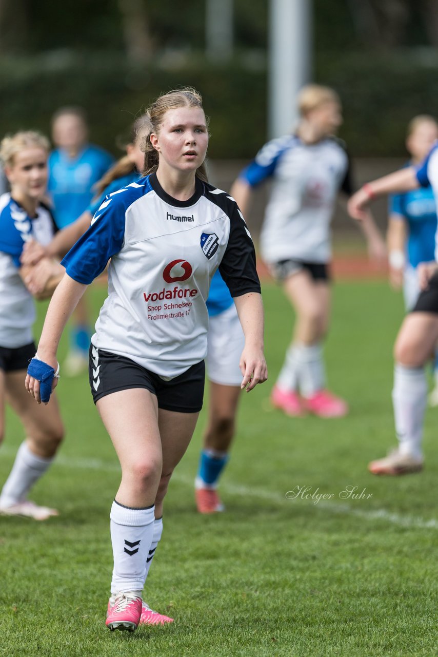 Bild 147 - wBJ VfL Pinneberg - Germania Schnelsen : Ergebnis: 15:1